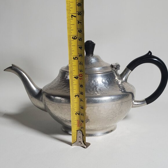 Vintage R.M. English Pewter Teapot – Hammered Design - Picture 8 of 9